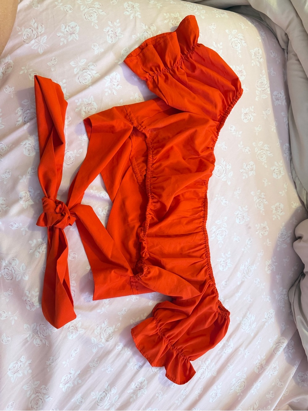 Aritzia Wilfred Tie-Back Puff Sleeve Crop Top - Vibrant Orange 🍊